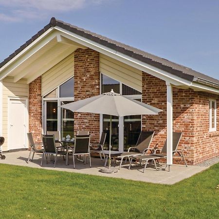 Awesome Home In Dagebuell With Kitchen Esterno foto
