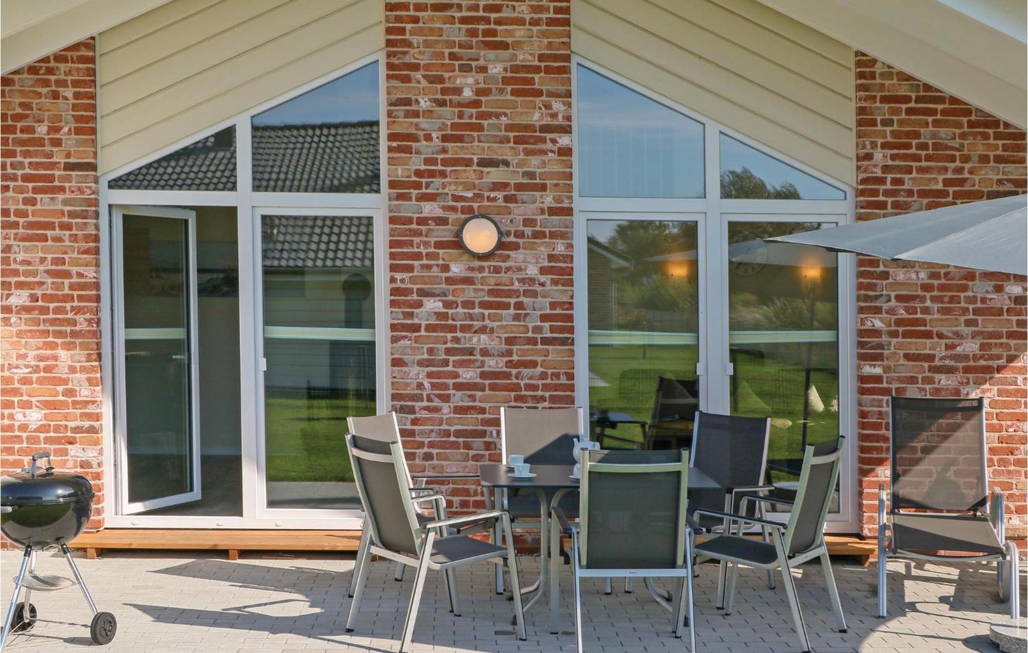 Awesome Home In Dagebuell With Kitchen Esterno foto
